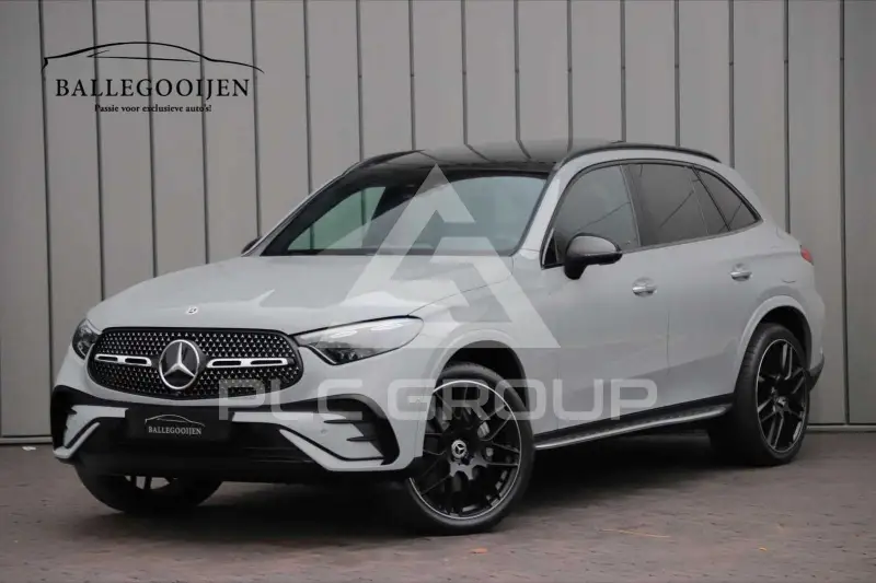 2025 Mercedes Benz GLC 400