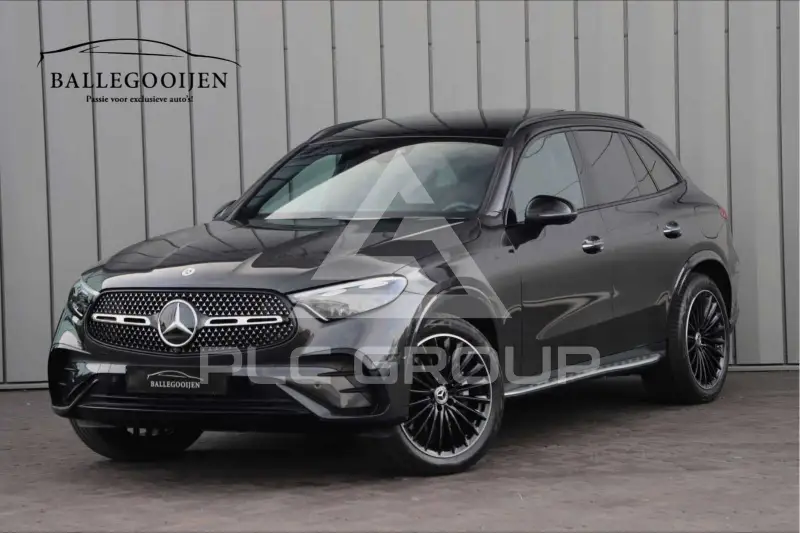 2025 Mercedes Benz GLC 400