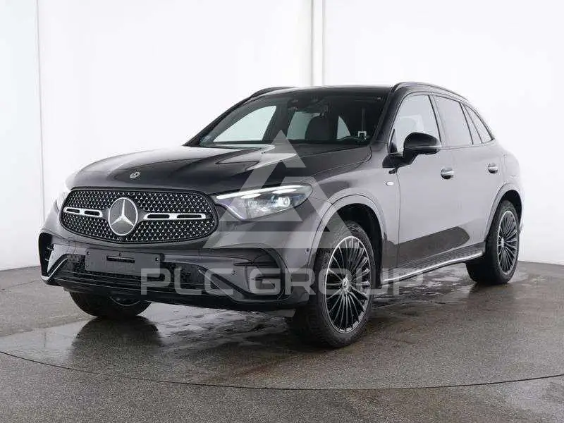 2025 Mercedes Benz GLC 400