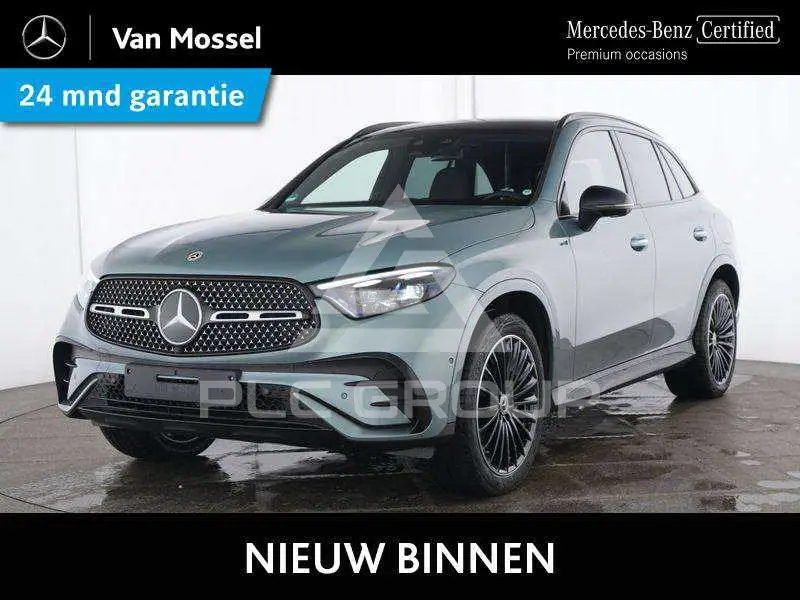 2025 Mercedes Benz GLC 400