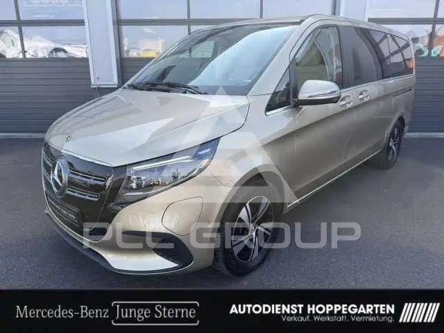 2025 Mercedes Benz EQV