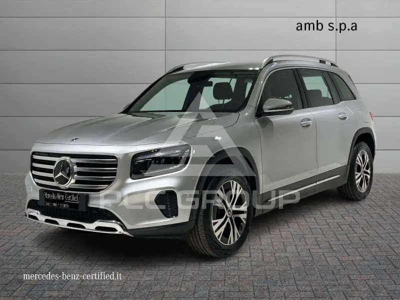 2025 Mercedes Benz GLB 180