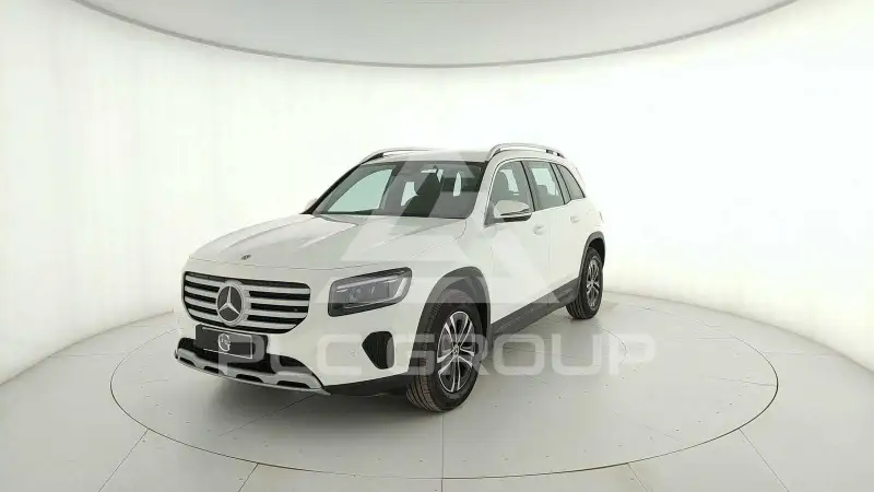 2025 Mercedes Benz GLB 180