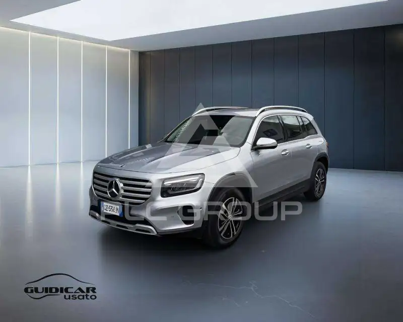 2025 Mercedes Benz GLB 180