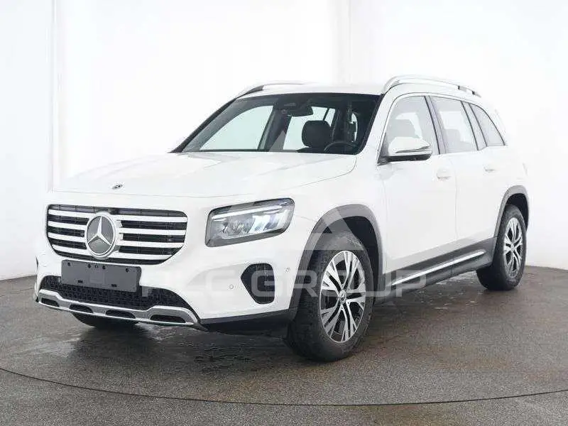 2025 Mercedes Benz GLB 180
