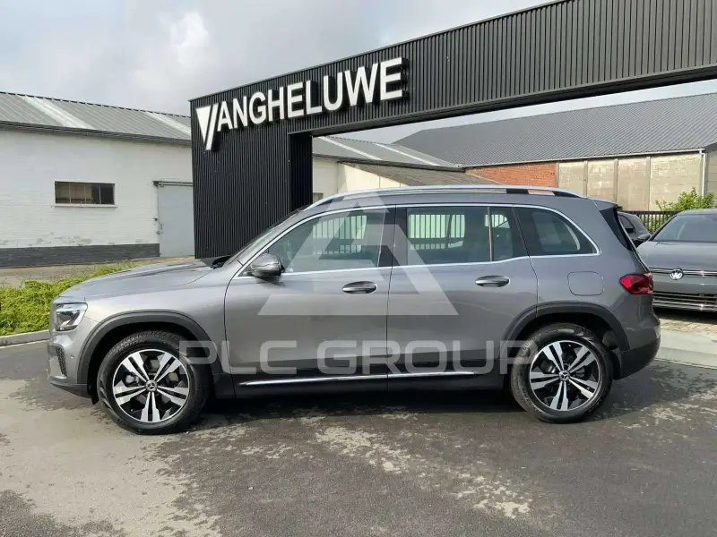 2025 Mercedes Benz GLB 180