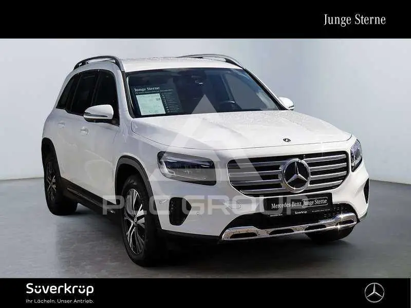 2025 Mercedes Benz GLB 180