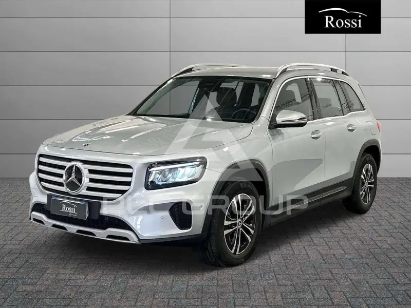 2025 Mercedes Benz GLB 180