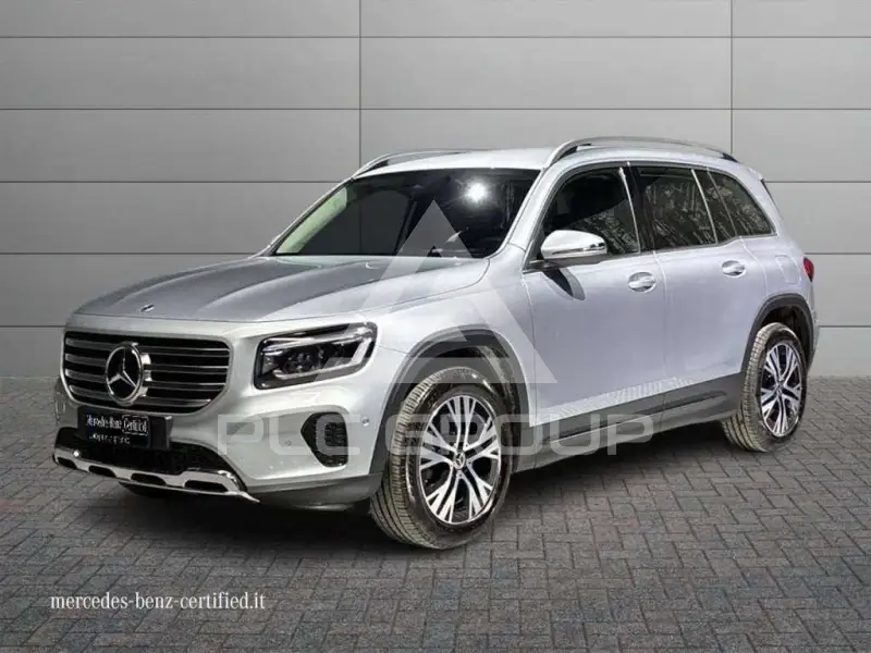 2025 Mercedes Benz GLB 180