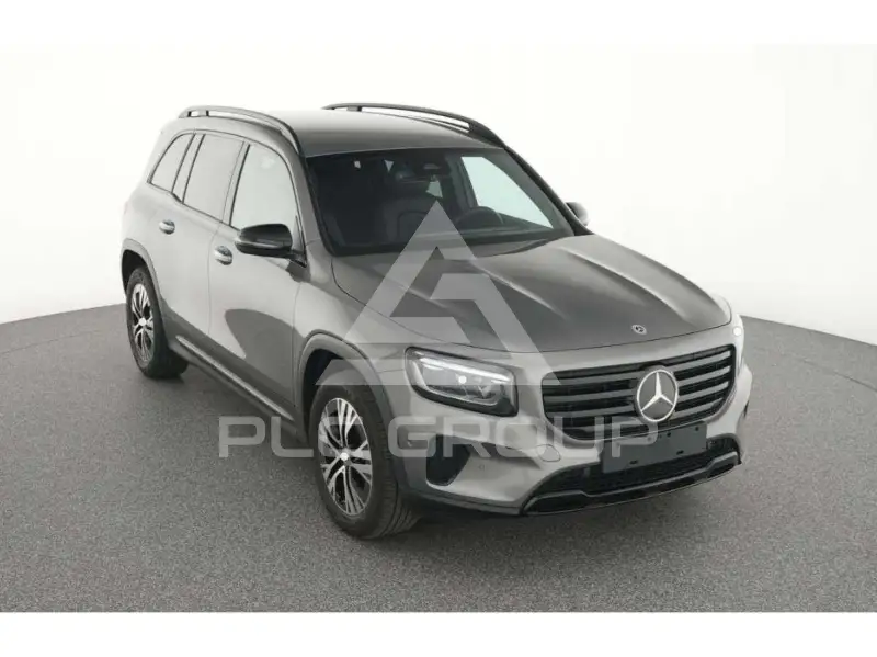 2025 Mercedes Benz GLB 180