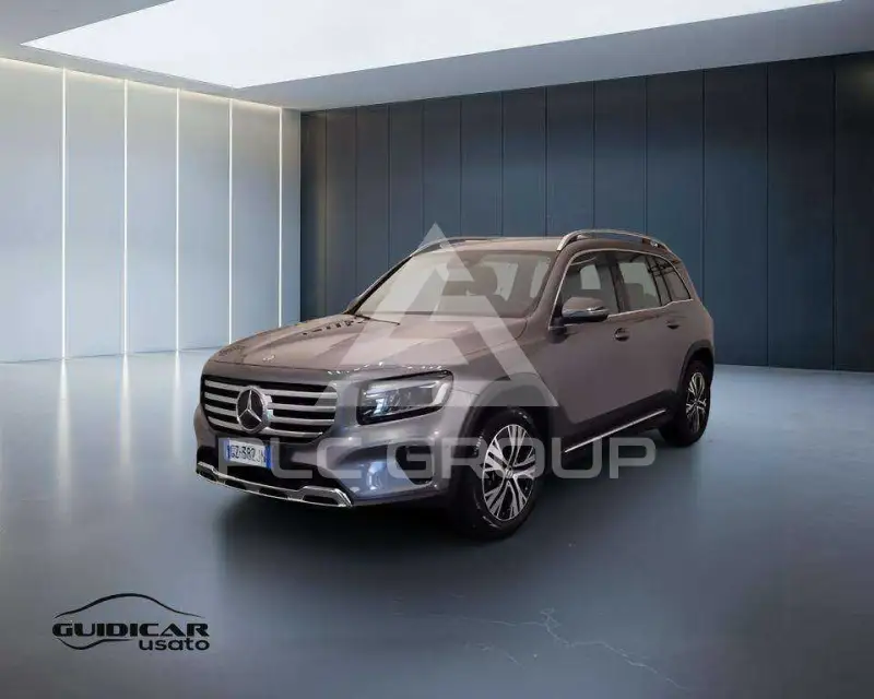 2025 Mercedes Benz GLB 180