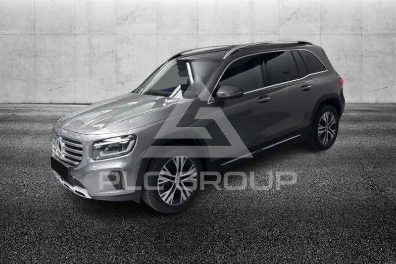 2025 Mercedes Benz GLB 180