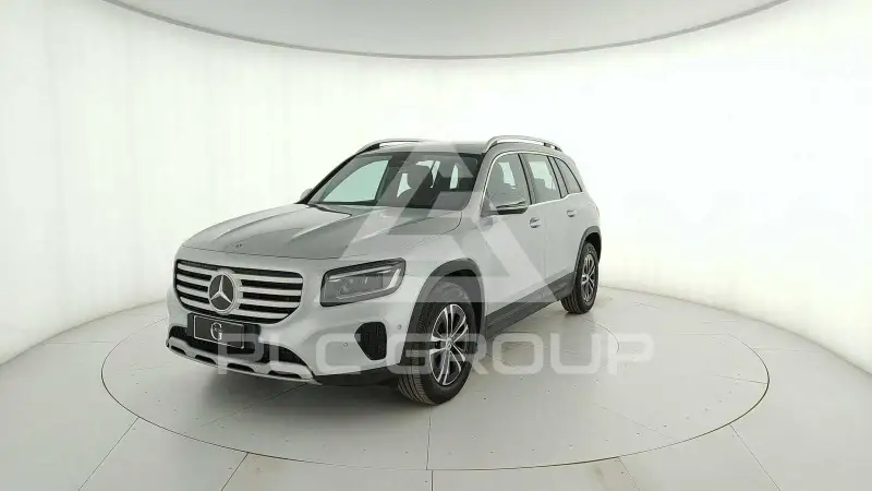 2025 Mercedes Benz GLB 180