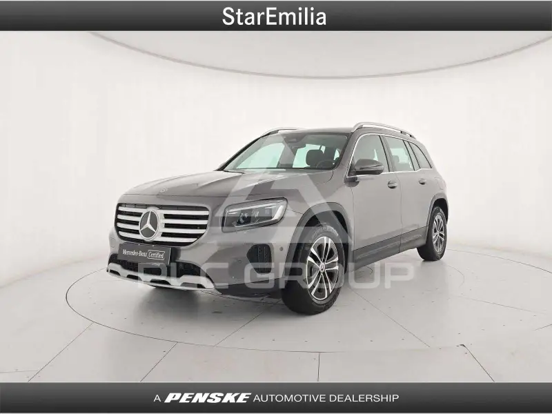 2025 Mercedes Benz GLB 180