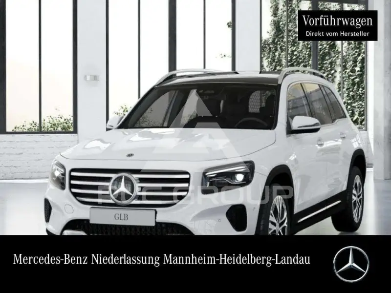 2025 Mercedes Benz GLB 180