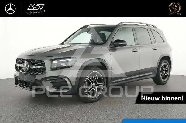 2025 Mercedes Benz GLB 180