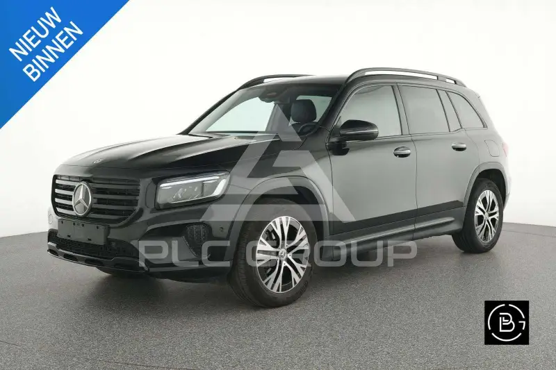 2025 Mercedes Benz GLB 180