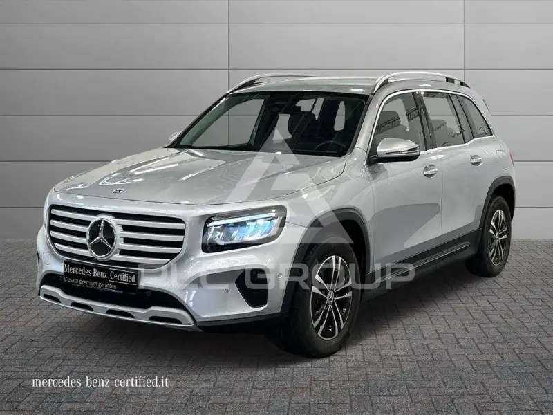 2025 Mercedes Benz GLB 180