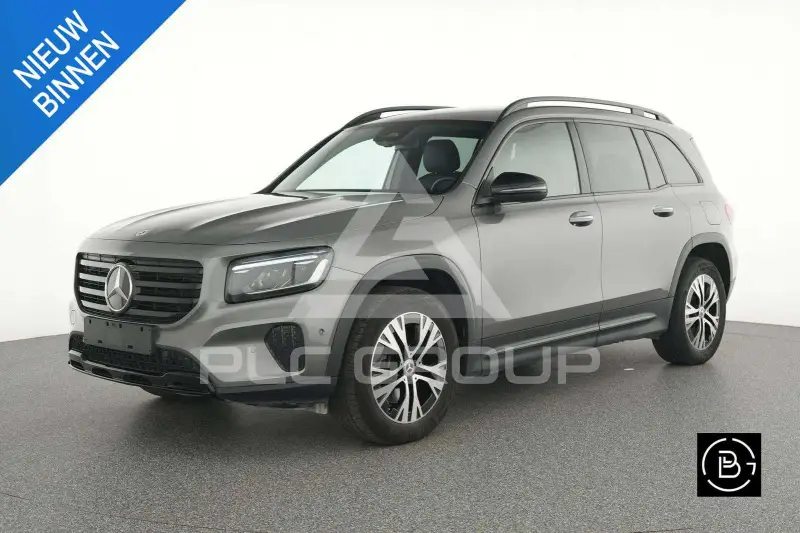 2025 Mercedes Benz GLB 180