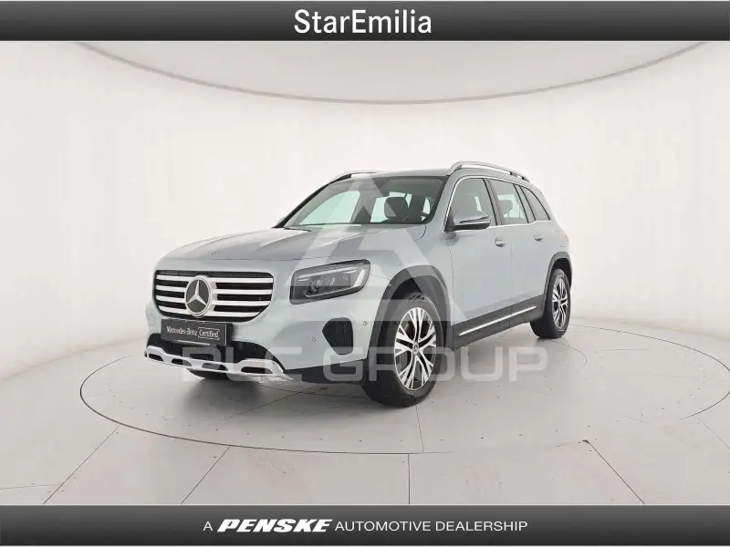 2025 Mercedes Benz GLB 180