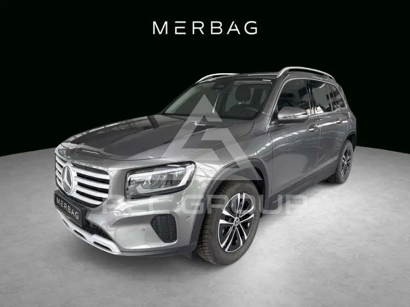 2025 Mercedes Benz GLB 180