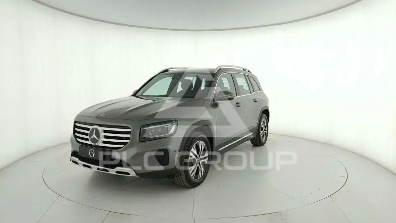 2025 Mercedes Benz GLB 180