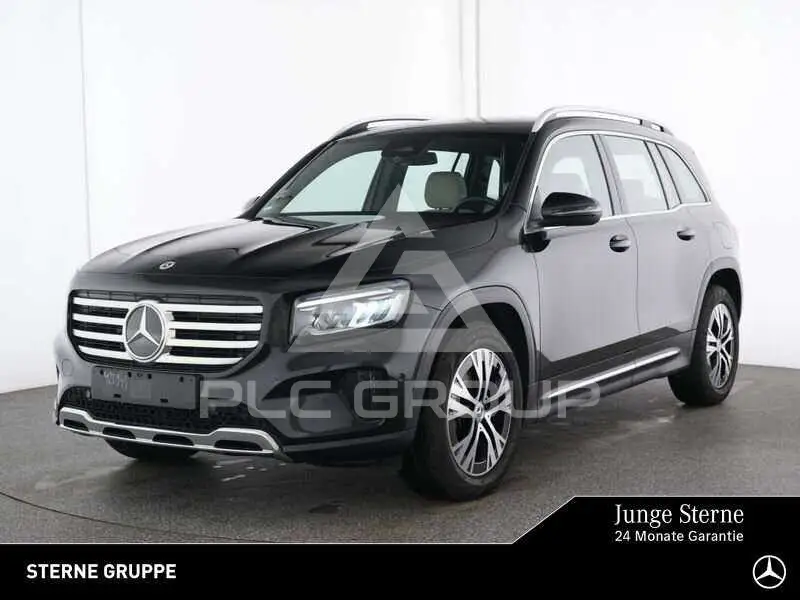 2025 Mercedes Benz GLB 180