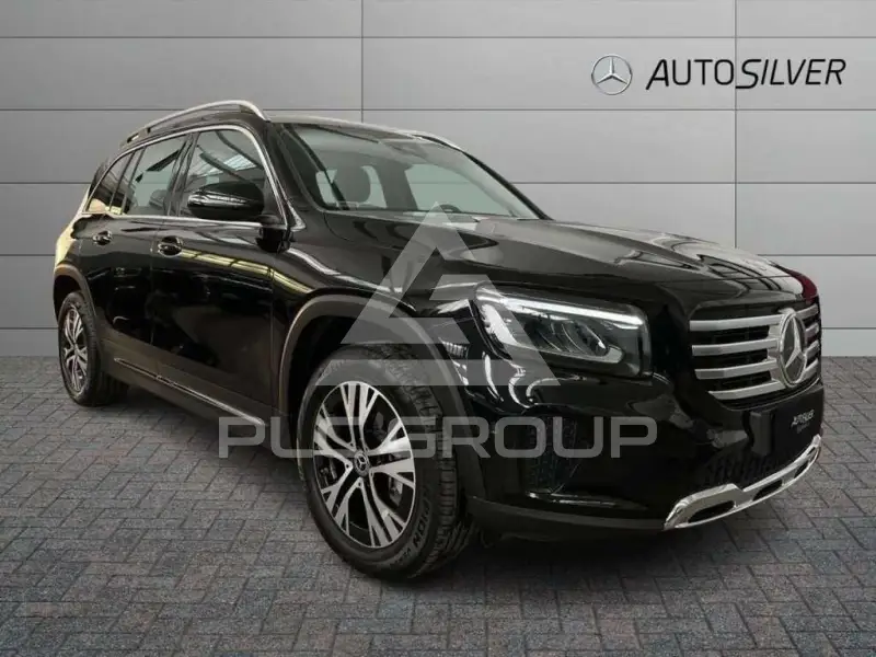 2025 Mercedes Benz GLB 180