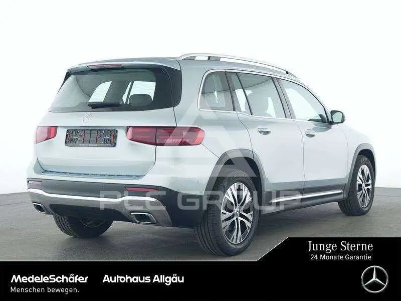 2025 Mercedes Benz GLB 180