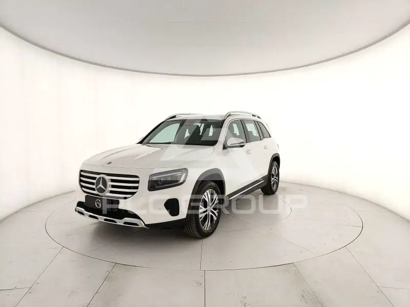 2025 Mercedes Benz GLB 180