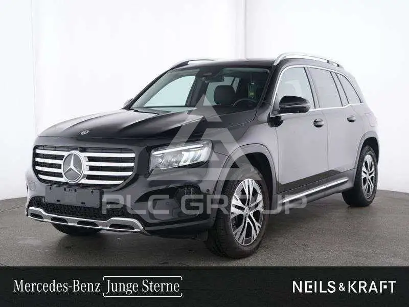 2025 Mercedes Benz GLB 180