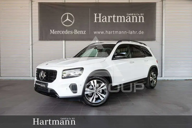 2025 Mercedes Benz GLB 180