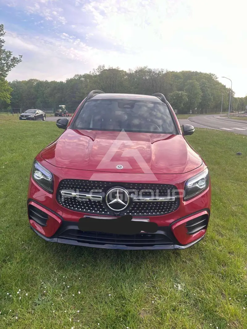 2025 Mercedes Benz GLB 180