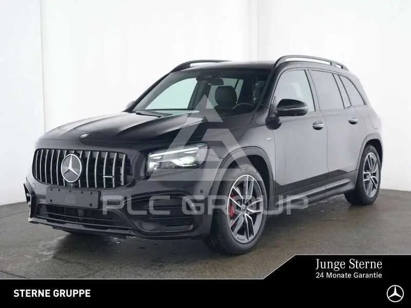 2025 Mercedes Benz GLB 35 AMG