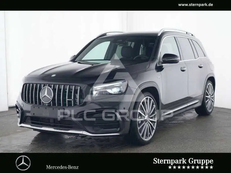 2025 Mercedes Benz GLB 35 AMG