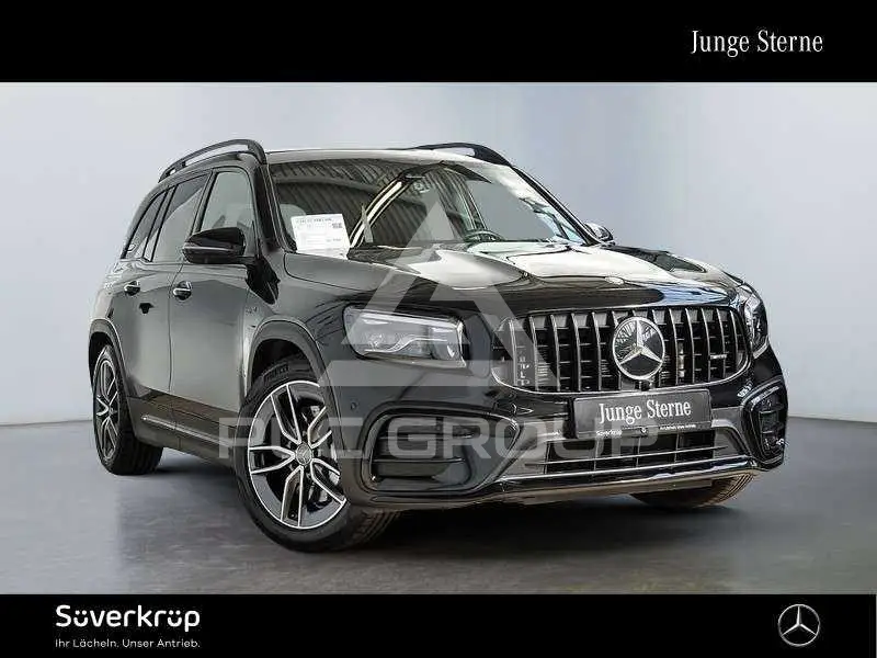 2025 Mercedes Benz GLB 35 AMG