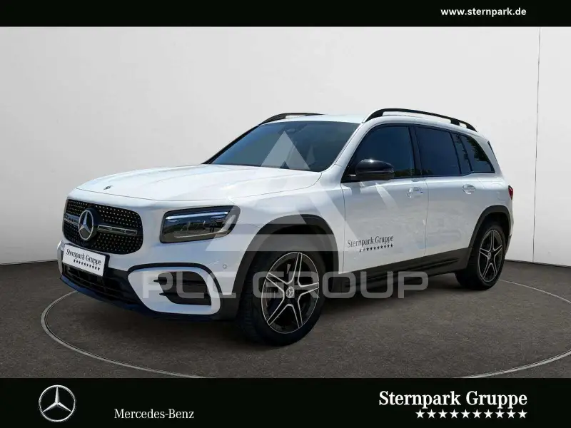 2025 Mercedes Benz GLB 220