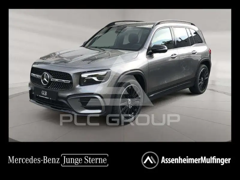 2025 Mercedes Benz GLB 220