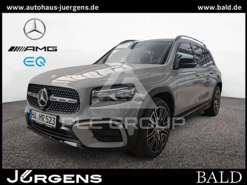 2025 Mercedes Benz GLB 220
