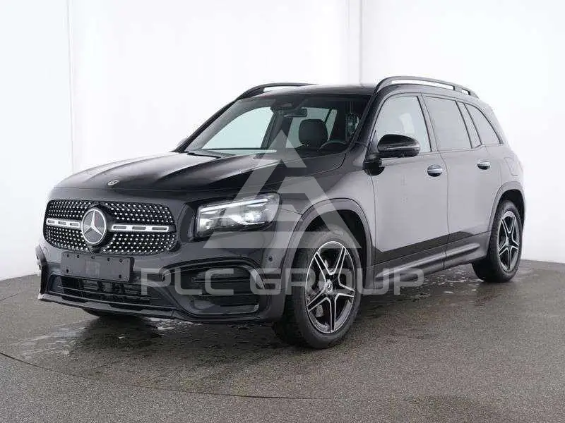 2025 Mercedes Benz GLB 220