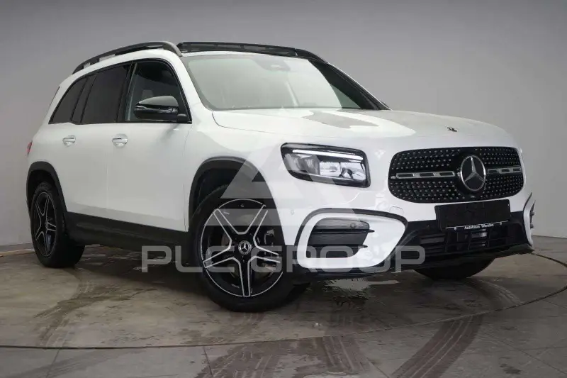 2025 Mercedes Benz GLB 220