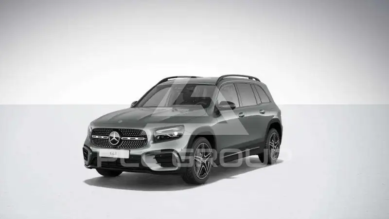 2025 Mercedes Benz GLB 220