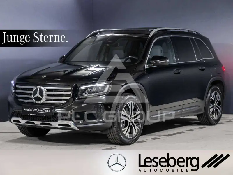 2025 Mercedes Benz GLB 220