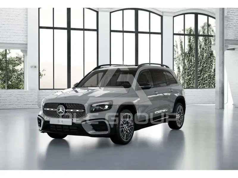 2025 Mercedes Benz GLB 220