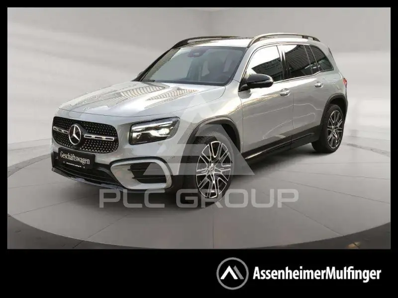 2025 Mercedes Benz GLB 220