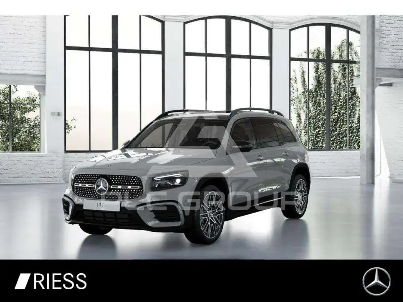 2025 Mercedes Benz GLB 220