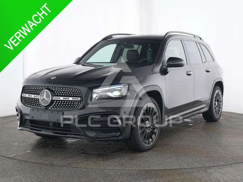 2025 Mercedes Benz GLB 220