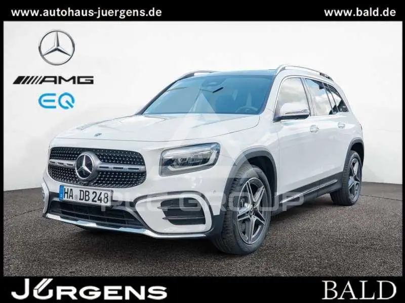 2025 Mercedes Benz GLB 220