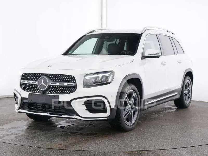 2025 Mercedes Benz GLB 220