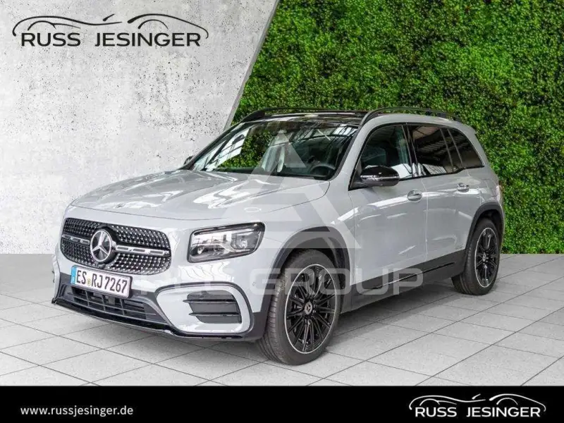 2025 Mercedes Benz GLB 220